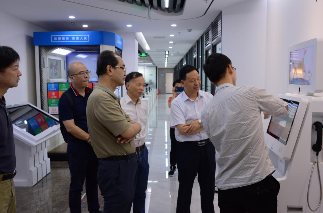 中国出版集团党组副书记、总经理黄志坚同志一行莅临法宣在线调研指导党建工作 中国出版集团党组副书记、总经理黄志坚同志一行莅临法宣在线调研指导党建工作