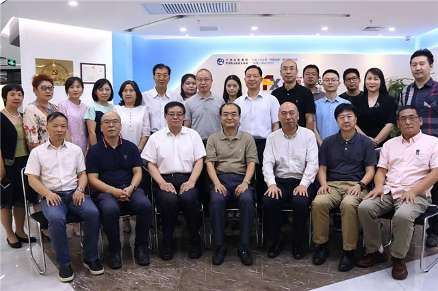 中国出版集团党组副书记、总经理黄志坚同志一行莅临法宣在线调研指导党建工作 中国出版集团党组副书记、总经理黄志坚同志一行莅临法宣在线调研指导党建工作